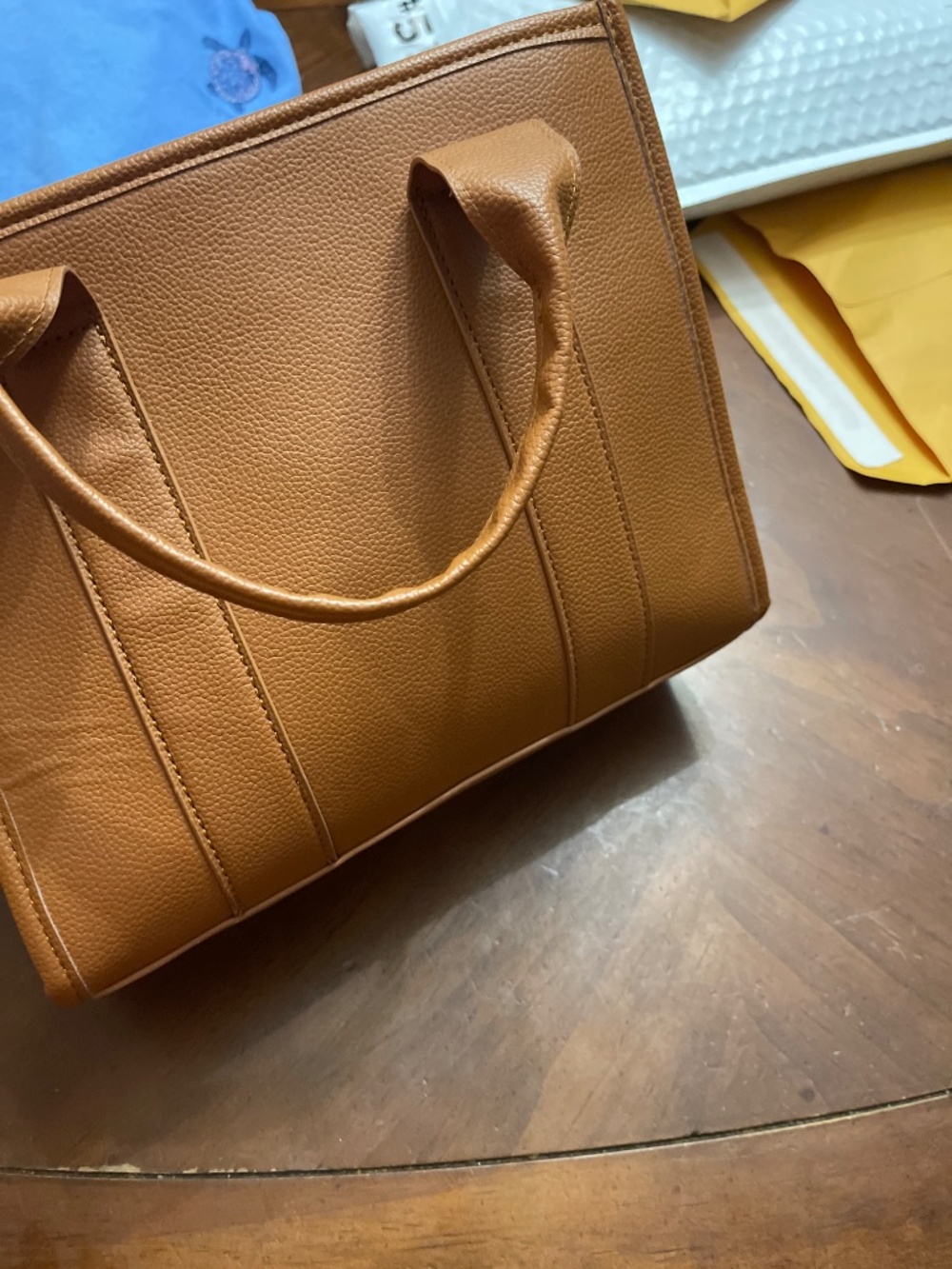 Small bag - Picture 2 of 3